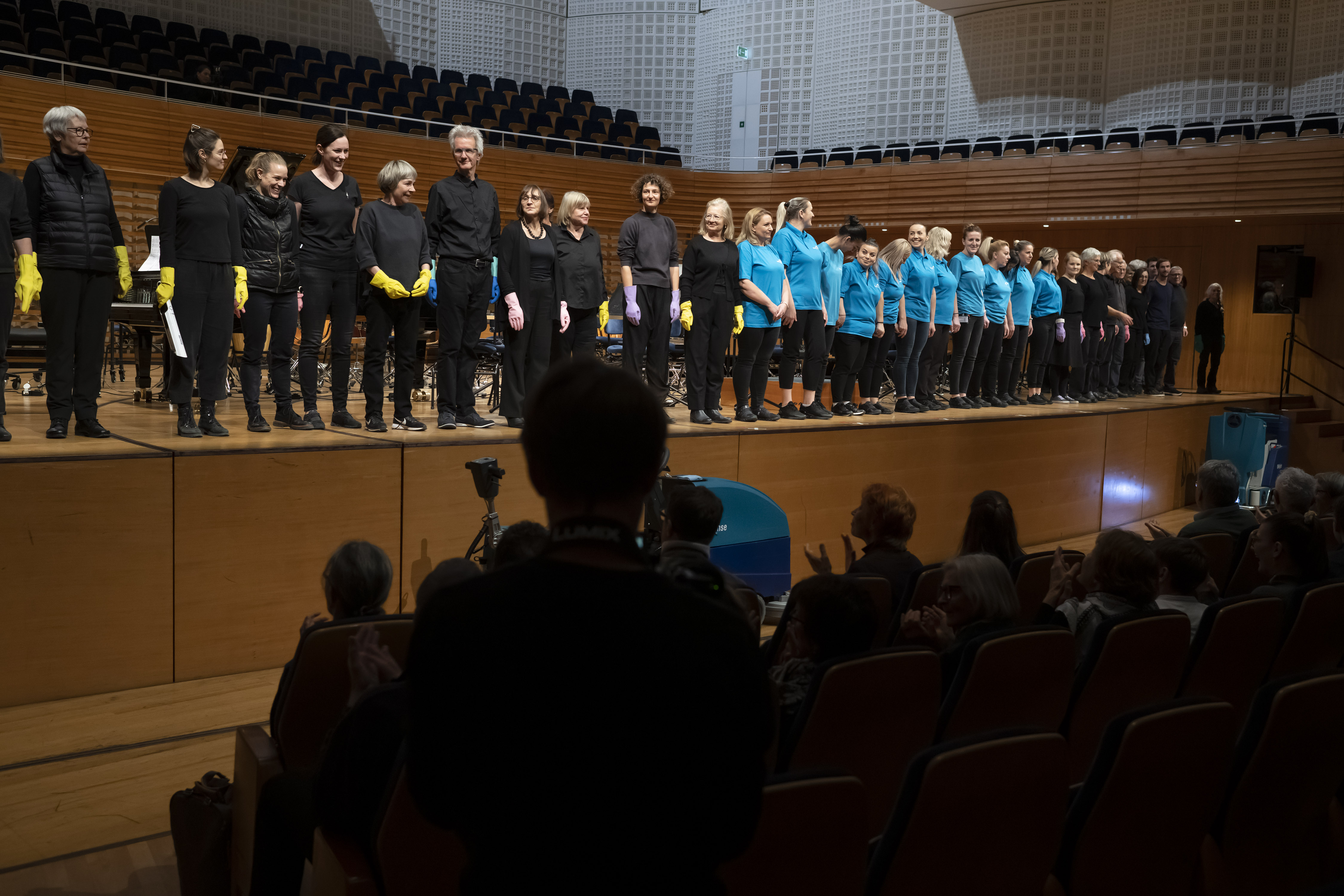 221120 Konzert4 Ein Sauberes Ende Laien Vebego C Priskaketterer Lucernefestival 04